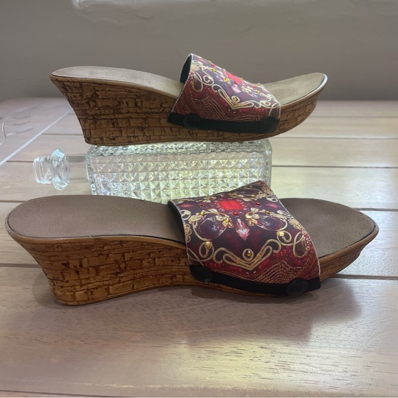 Onesole wedges size 8 - Picture 2 of 12